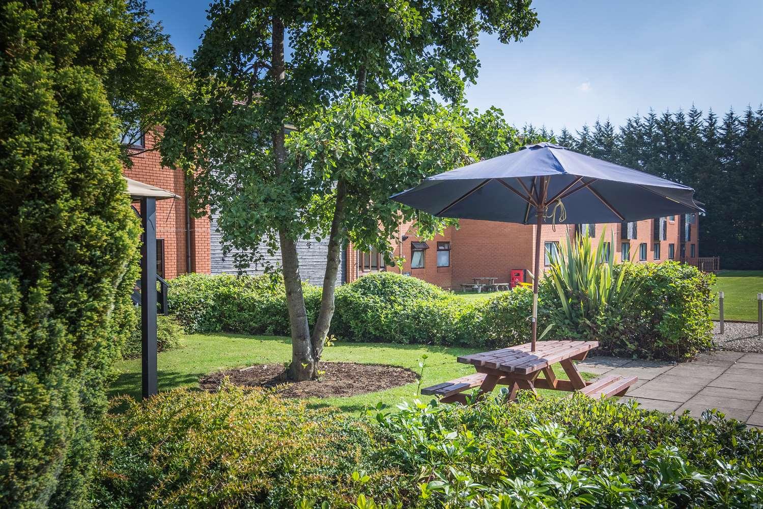Best Western Rockingham Forest Hotel Corby Exterior foto