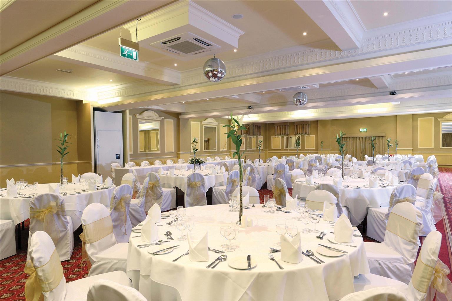 Best Western Rockingham Forest Hotel Corby Exterior foto